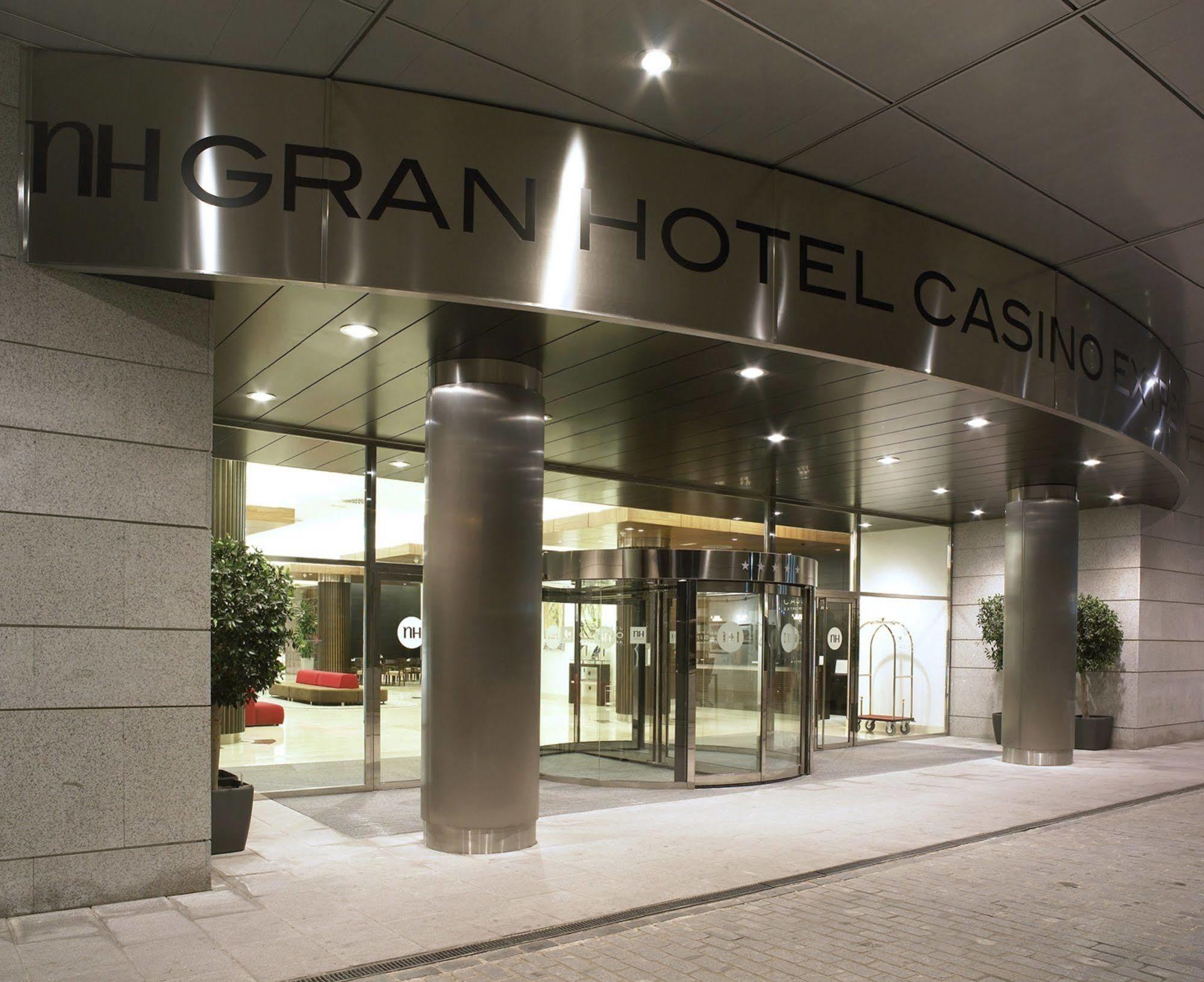 Nh Gran Hotel Casino De Extremadura Badajoz Esterno foto